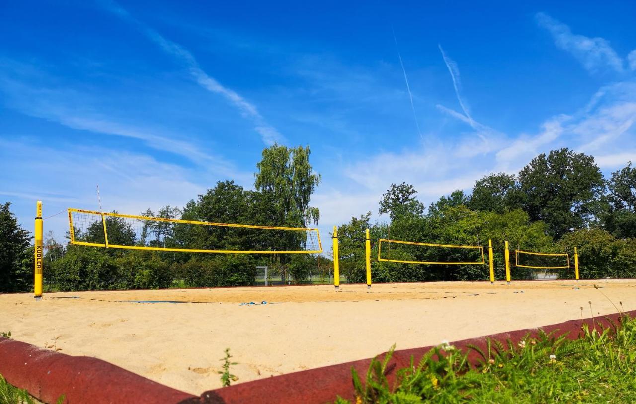 Hotel Sportschule Oberhaching Exterior foto